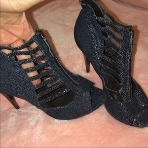 Elizabeth and James heels